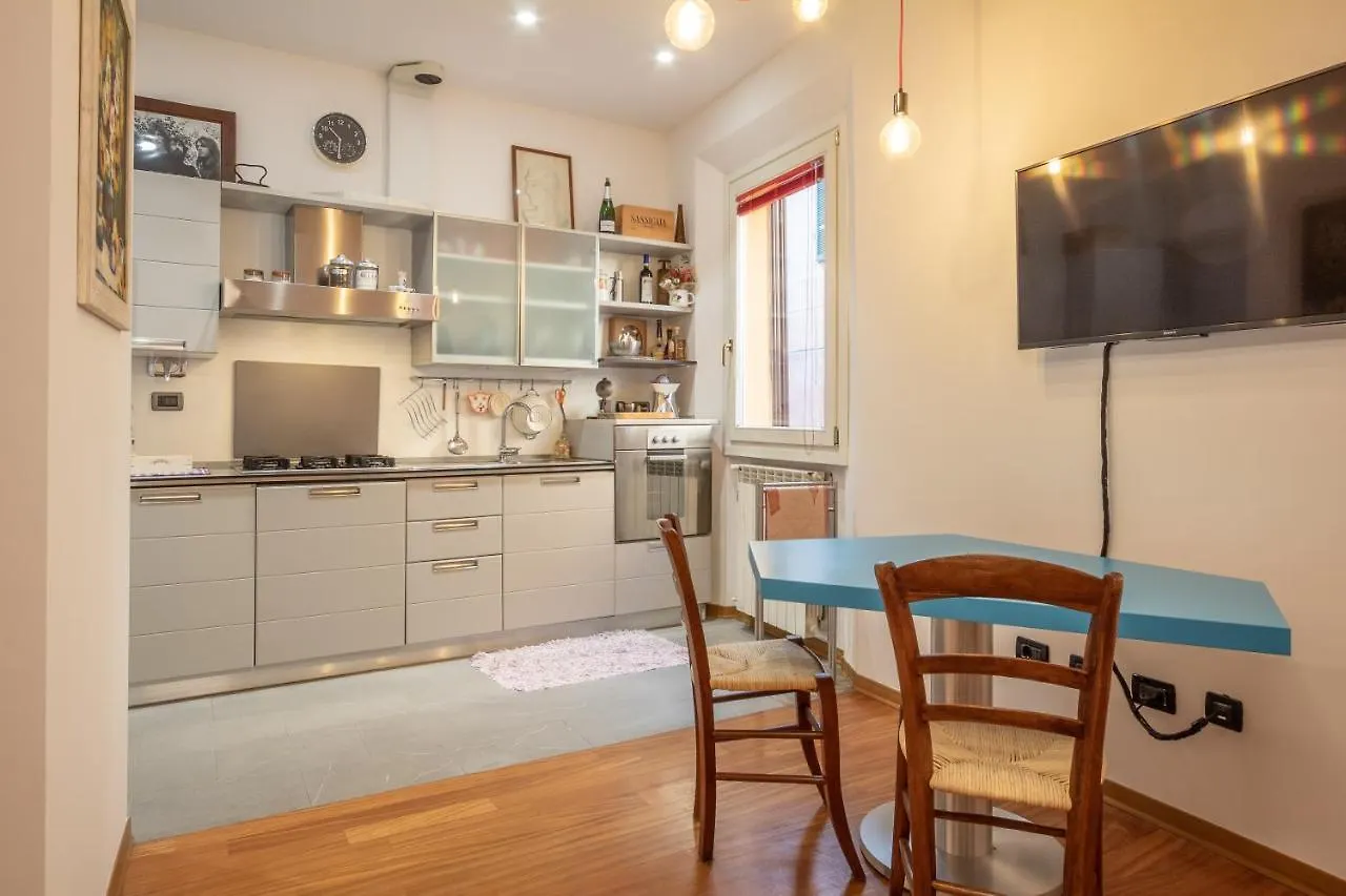 Realkasa Senzanome Flat Apartment Bologna Italy